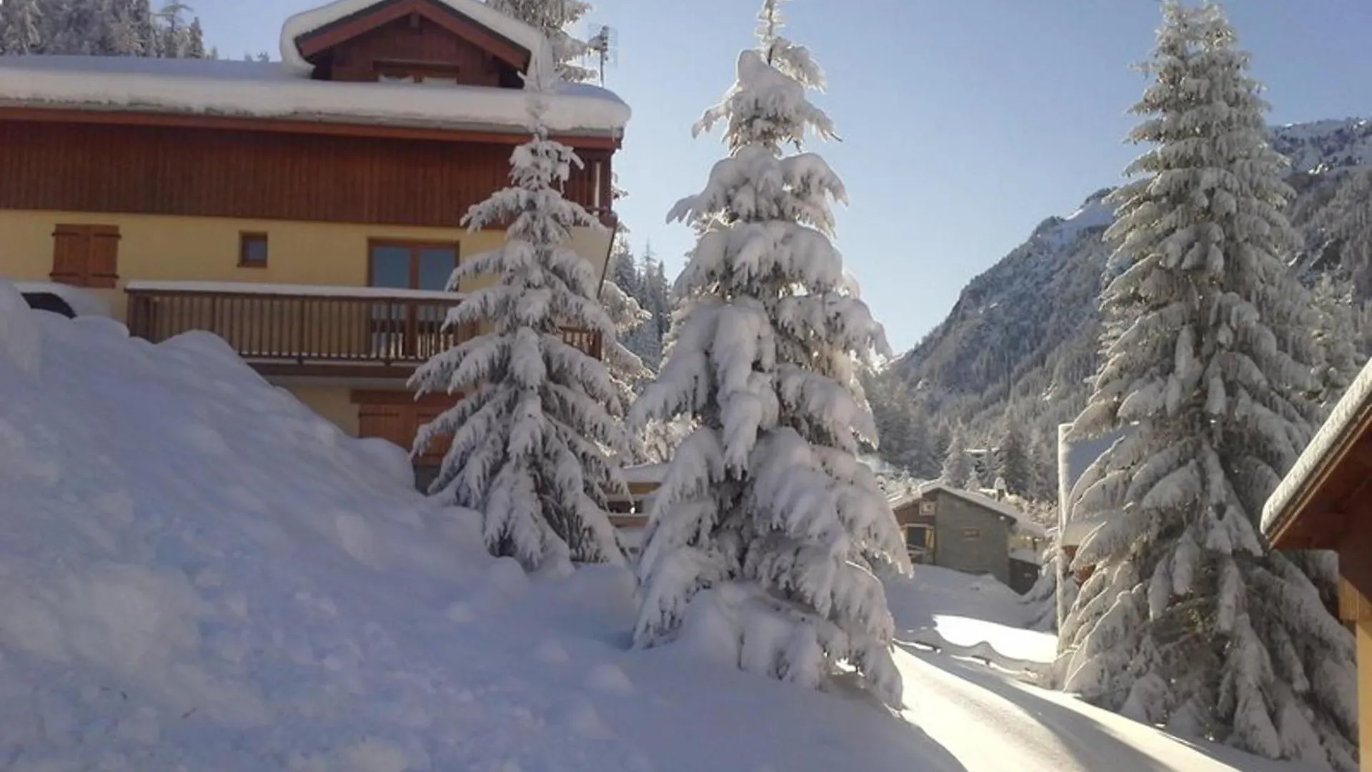 Appartement 3 Pieces Pour 4/6 Pers A Valfrejus Avec Balcon - Fr-1-265-181 0*,  France