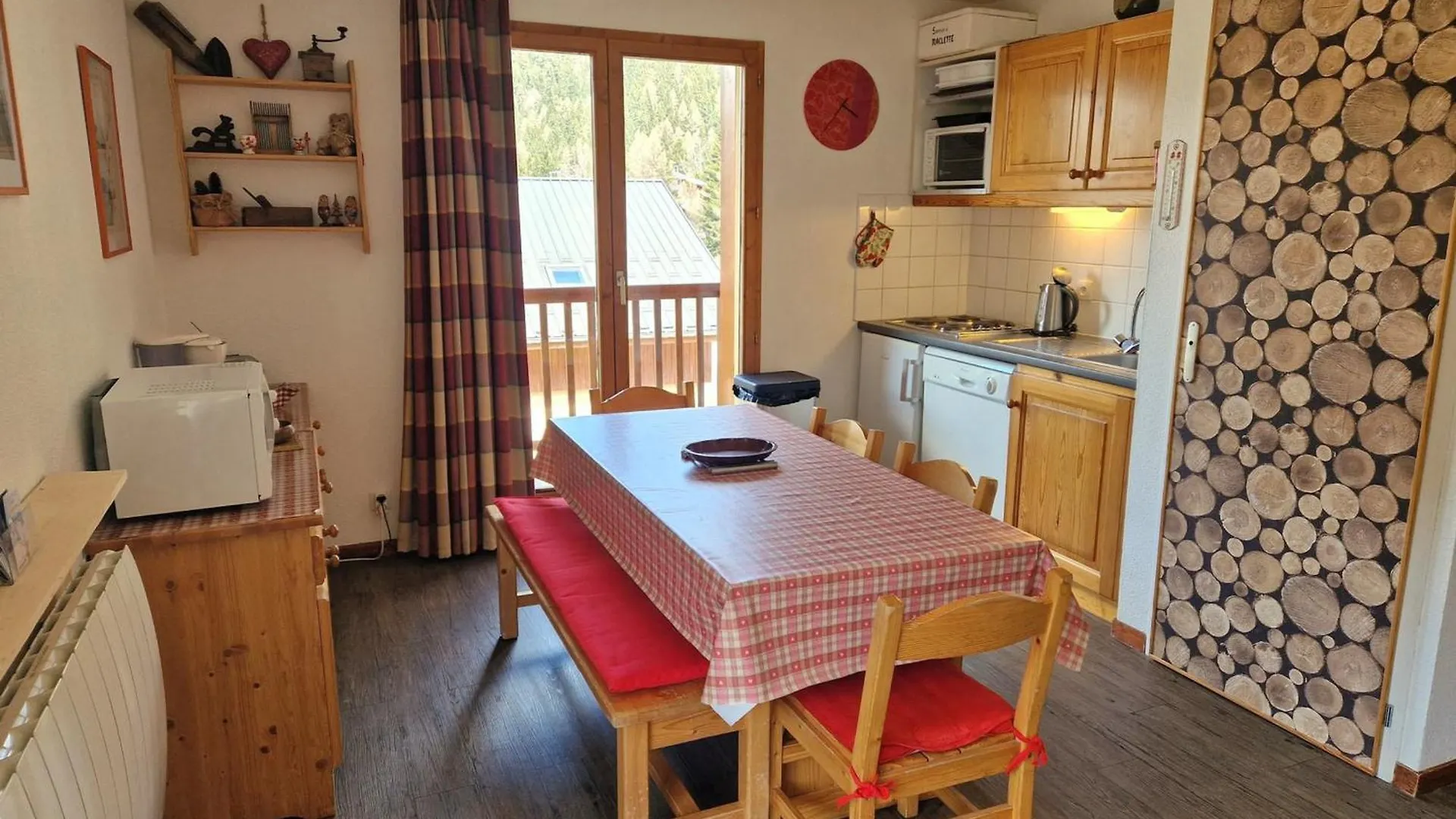 Appartement 3 Pieces Pour 4/6 Pers A Valfrejus Avec Balcon - Fr-1-265-181